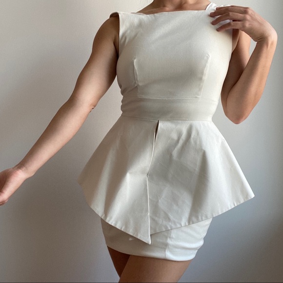 Geometric peplum dress - Picture 4 of 5